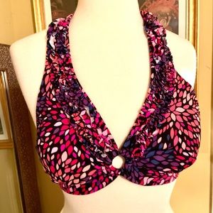 NWOT Anne Cole Collection bikini. Halter bikini top with asymmetrical bottom.